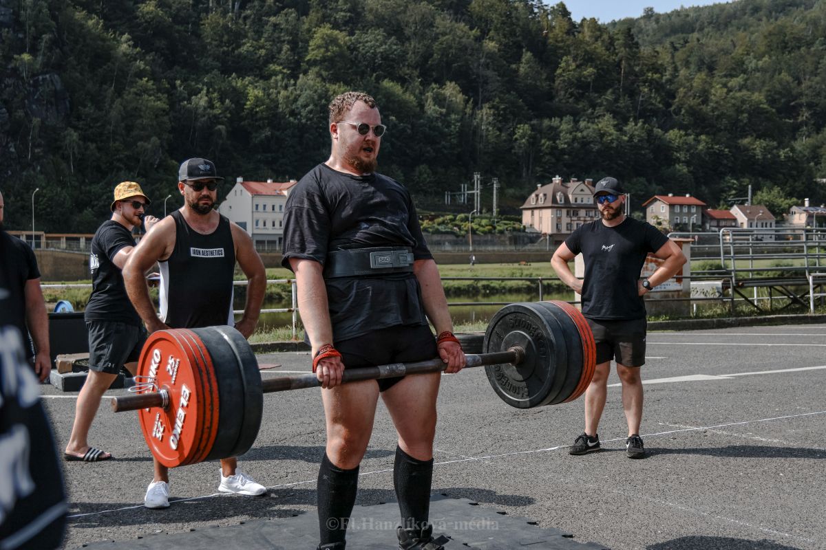 Axle deadlift